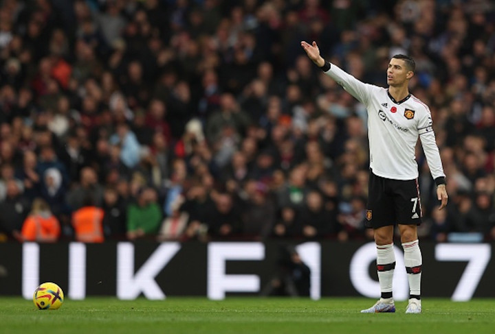 Trực tiếp bóng đá Aston Villa 3-1 Man Utd: Hàng thủ 'Quỷ đỏ' mắc sai sót - 5