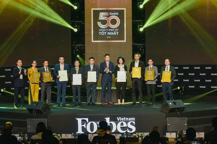 Vinamilk: 10 năm liền trong Top 50 công ty niêm yết tốt nhất của Forbes Việt Nam - 2