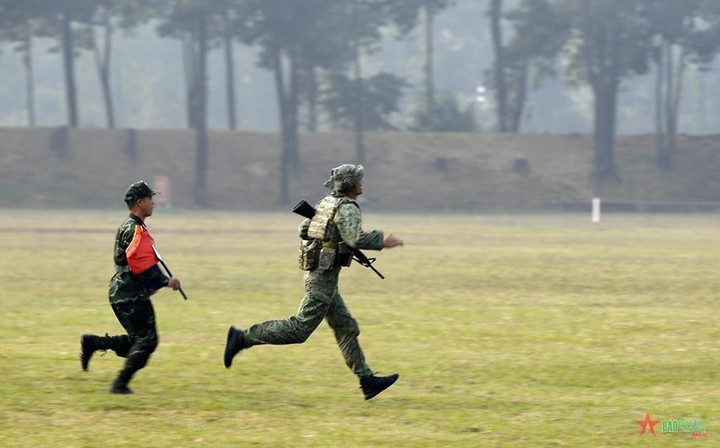 Ngày tranh tài bắn súng đầu tiên của các xạ thủ ASEAN tại AARM-30 - 5
