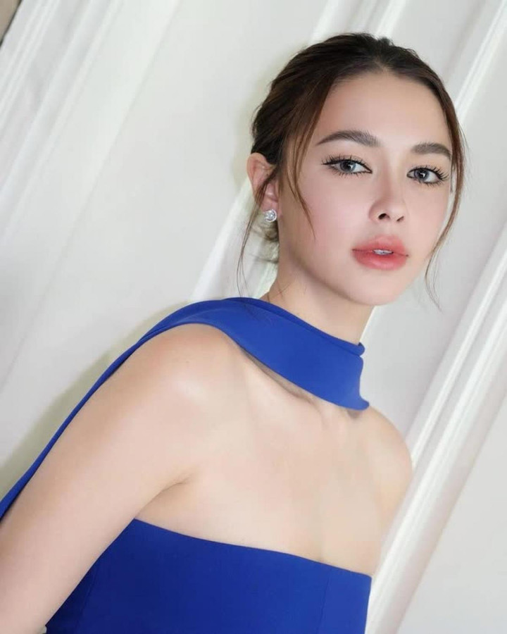 Nhan sắc 'bông hồng lai' đình đám sắp cưới đại gia Thái Lan - 6