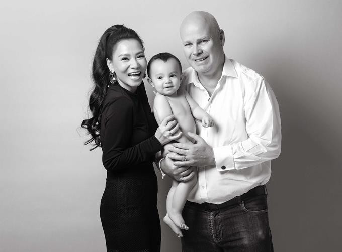 Sao Việt lấy chồng ngoại quốc và cuộc sống hôn nhân viên mãn đáng mơ ước - 1