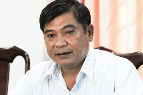 4 cán bộ ở Sóc Trăng bị kỷ luật với hình thức kiểm điểm, rút kinh nghiệm sâu sắc - 1