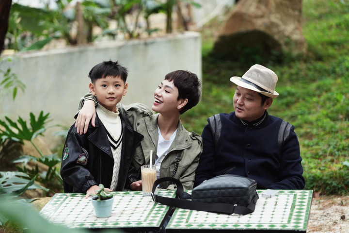 Trà My Idol hiếm hoi khoe hình ảnh hạnh phúc, thân mật cùng ông xã đại gia - 3