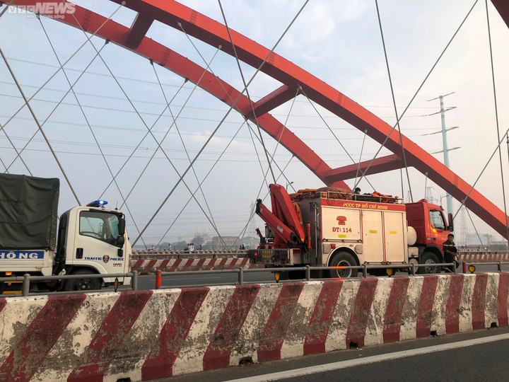 TP.HCM: Nam thanh niên để lại thư tuyệt mệnh rồi nhảy xuống cầu Bình Lợi - 1