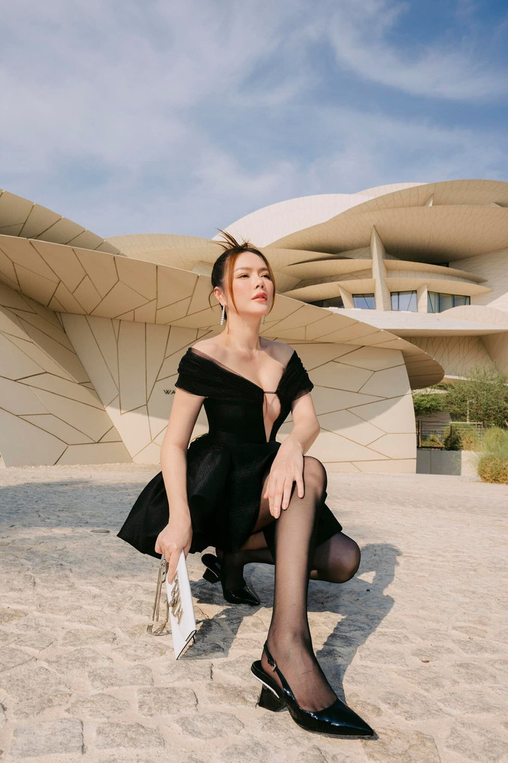 Sao Việt 9/11: Vợ chồng Công Lý tình tứ trong chuyến du lịch nước ngoài - 7