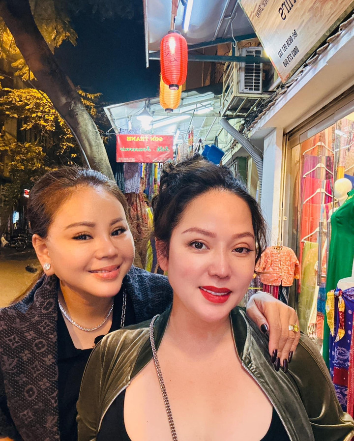 Sao Việt 9/11: Vợ chồng Công Lý tình tứ trong chuyến du lịch nước ngoài - 4