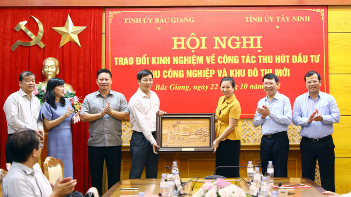 Bắc Giang và Tây Ninh trao đổi kinh nghiệm thu hút đầu tư khu công nghiệp - 3