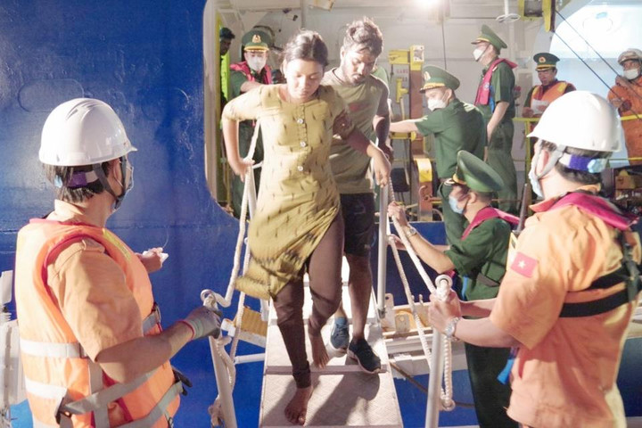 305 người nước ngoài gặp nạn trên biển được đưa vào Vũng Tàu - 1