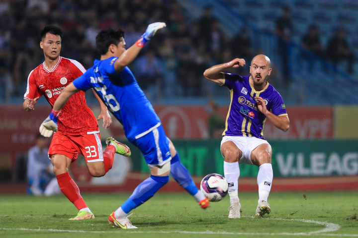 Trực tiếp bóng đá Hà Nội FC 1-0 Viettel: Lucao ghi bàn - 4