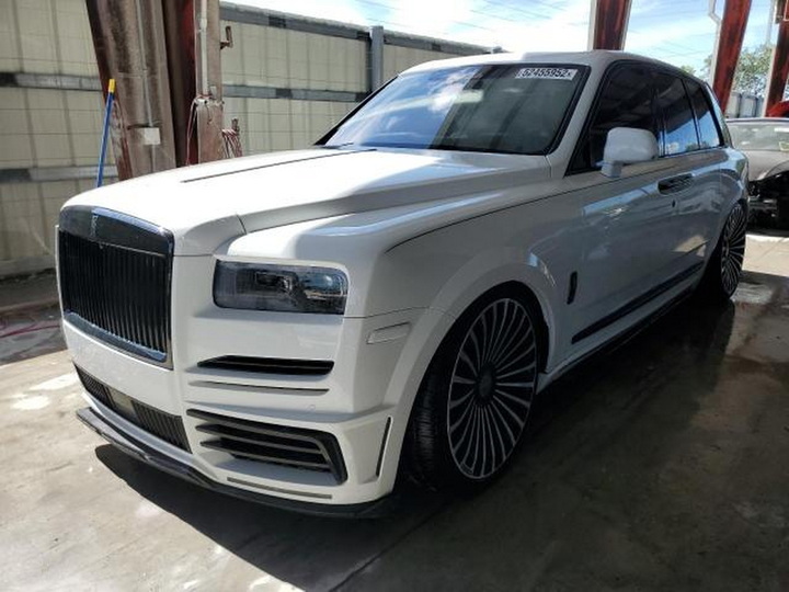 Ngập trong lũ lụt, Rolls-Royce Cullinan vẫn được đấu giá tiền tỷ - 4