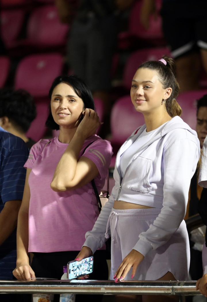 Thi đấu thăng hoa sau khi lấy vợ, Bùi Tiến Dũng vẫn đứng trước cảnh thất nghiệp - 2