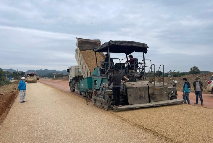 Bộ trưởng GTVT Nguyễn Văn Thắng cấm bán thầu cao tốc Bắc - Nam - 1