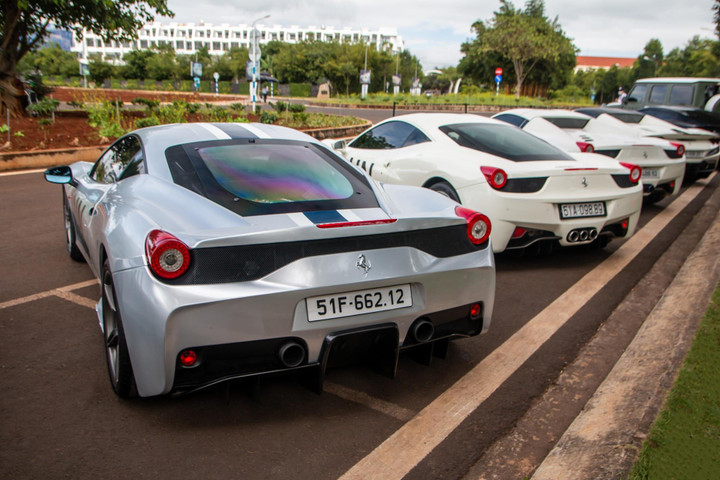Siêu xe Ferrari đủ chủng loại quy tụ tại Buôn Ma Thuột - 9