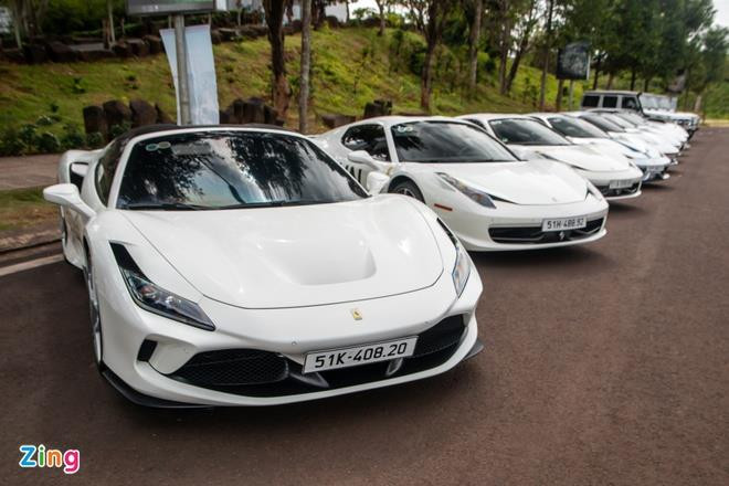 Siêu xe Ferrari đủ chủng loại quy tụ tại Buôn Ma Thuột - 2