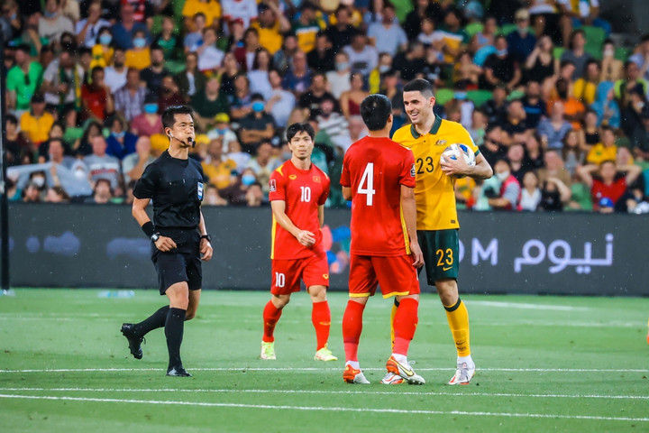 Trọng tài Hàn Quốc bắt trận 'chung kết ngược' V-League 2022 - 1