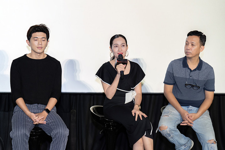 Phương Anh Đào phơi nắng, bôi răng đen để đóng ‘Tro tàn rực rỡ’ - 3