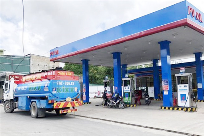 Hà Nội kiến nghị cho xe chở xăng dầu hoạt động 24/24 giờ trong 3 tháng - 1