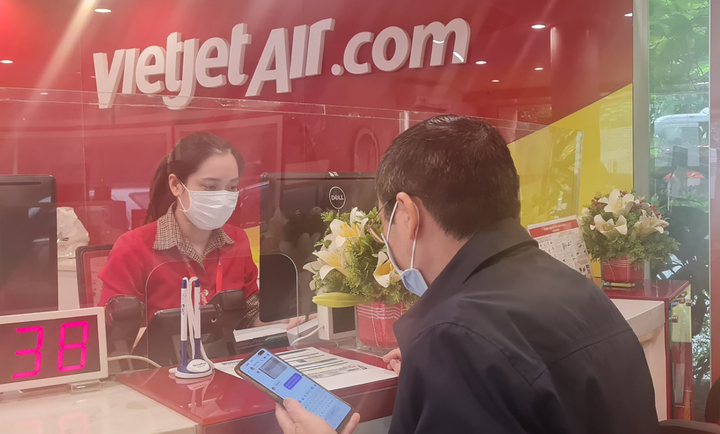 Người lao động 'dễ thở' hơn với vé máy bay trả góp - 2