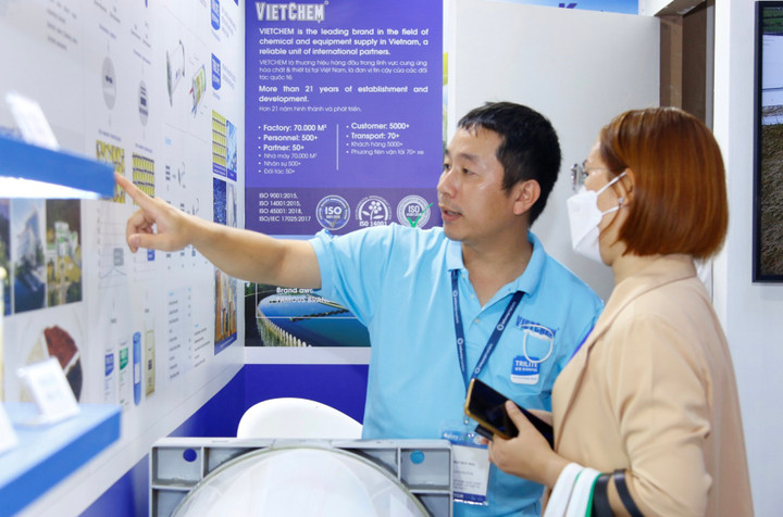 VietChem trình diễn giải pháp sản xuất nước tinh khiết - 2