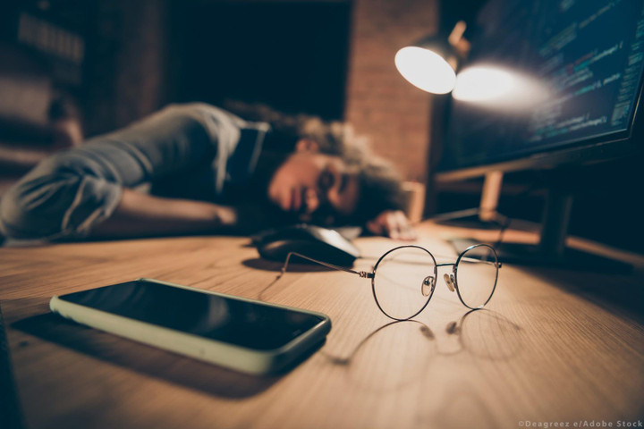 Vì sao tỷ phú Elon Musk thường gửi email cho nhân viên vào giờ trái khoáy? - 3