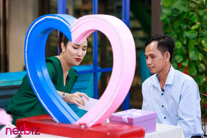 Chàng trai U40 háo hức được làm quen với mẹ đơn thân 4 con - 3