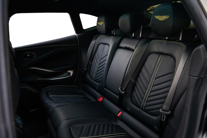 Nhiều mẫu xe mới ra mắt vào tháng 11 tại Việt Nam - 30