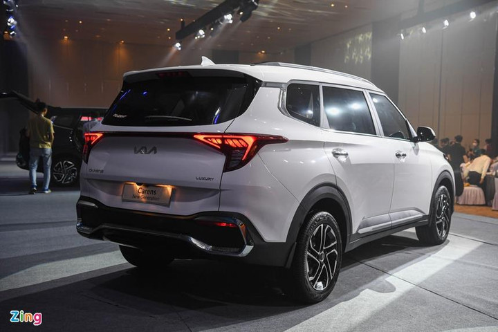 Nhiều mẫu xe mới ra mắt vào tháng 11 tại Việt Nam - 1