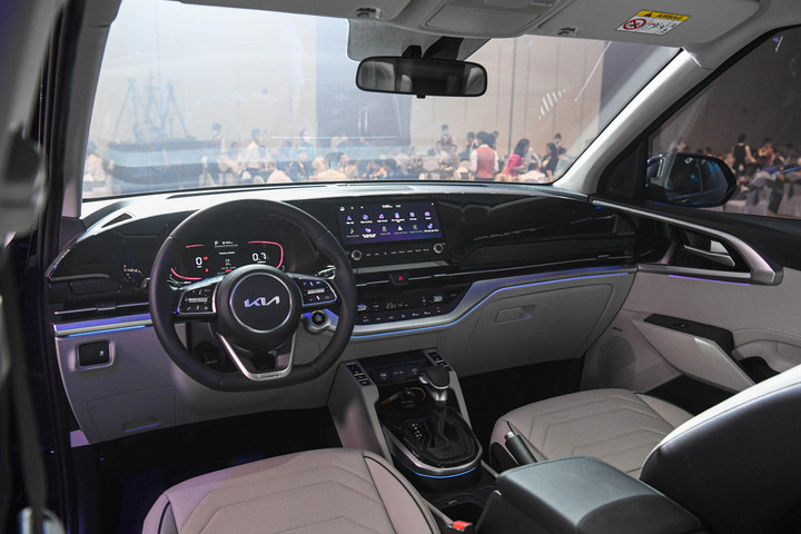 Nhiều mẫu xe mới ra mắt vào tháng 11 tại Việt Nam - 5