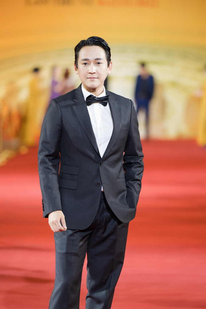 Diễn viên Lan Phương, hoa hậu Mai Phương xinh đẹp dự lễ bế mạc LHP quốc tế - 10