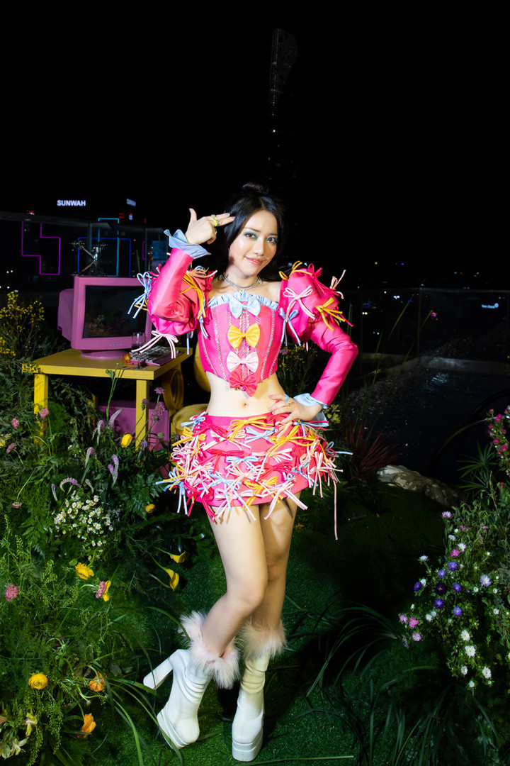 Phùng Khánh Linh dùng âm nhạc chữa lành nỗi đau mất người thân - 2