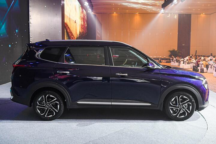 Nhiều mẫu xe mới ra mắt vào tháng 11 tại Việt Nam - 3