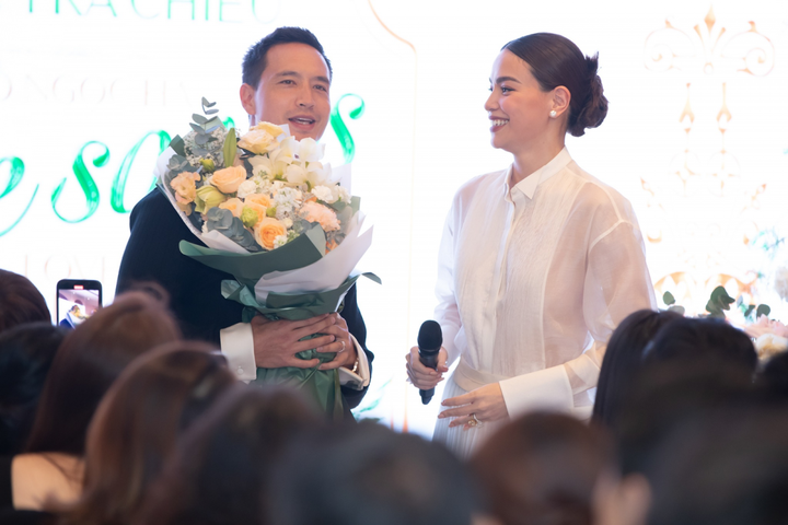 Hà Hồ gửi lời chúc yêu thương đến Kim Lý, tự bóc trần sự đanh đá của bản thân - 3