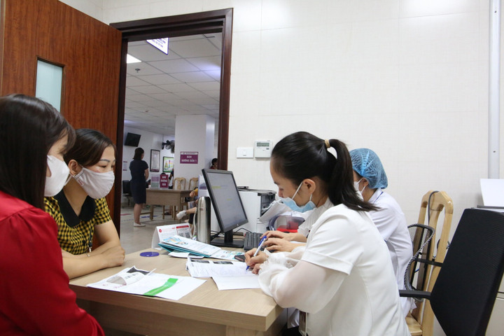 Ngỡ ngàng nhận kết quả ung thư cổ tử cung khi đi khám cùng đồng nghiệp - 1