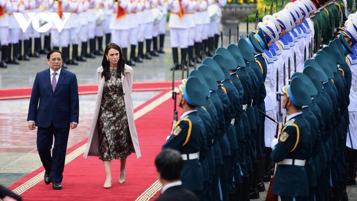 Thủ tướng Phạm Minh Chính chủ trì Lễ đón và hội đàm với Thủ tướng New Zealand - 3