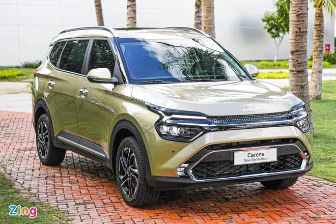 Chi tiết Kia Carens phiên bản đắt nhất: Động cơ diesel, giá 859 triệu đồng - 1