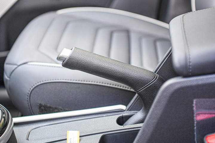 Chi tiết Kia Carens phiên bản đắt nhất: Động cơ diesel, giá 859 triệu đồng - 7