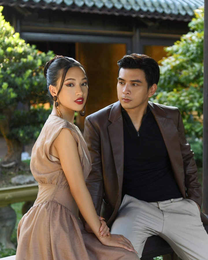 Hồ Quang Hiếu tình tứ bên người đẹp 22 tuổi - 6