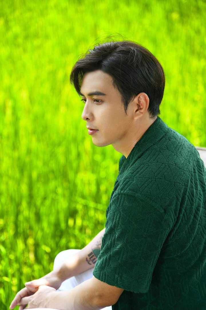 Hồ Quang Hiếu tình tứ bên người đẹp 22 tuổi - 1