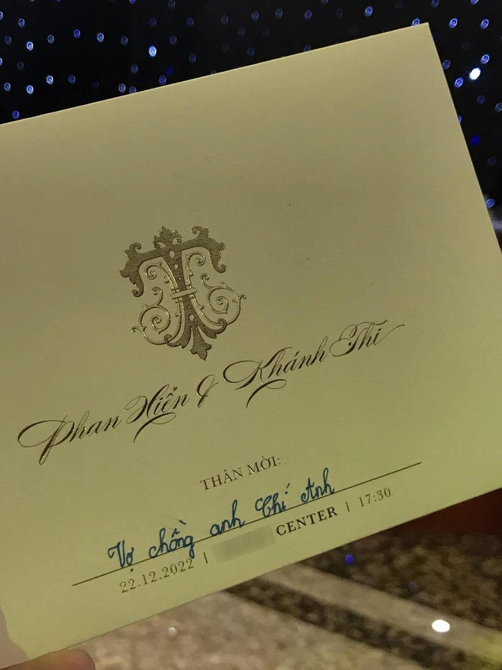 Hé lộ thiệp cưới của Khánh Thi – Phan Hiển, khách mời đầu tiên là người đặc biệt - 3