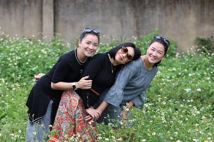 Điểm danh những hội chị em ruột tài sắc vẹn toàn hiếm hoi trong showbiz Việt - 4