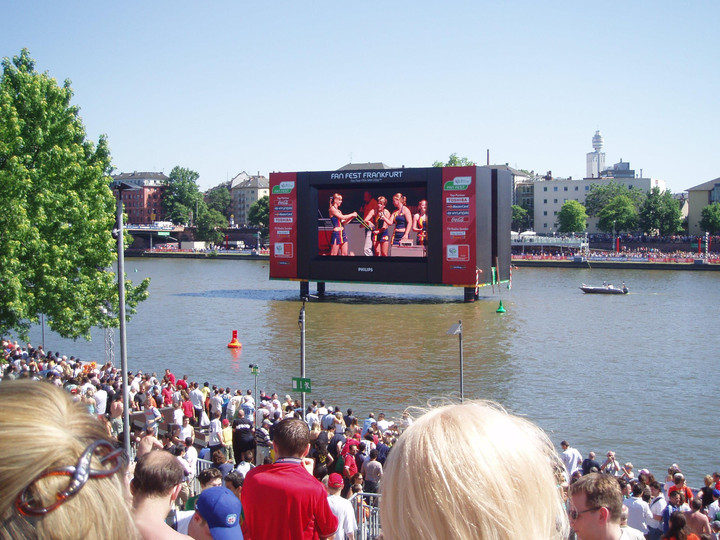 Những kỳ World Cup đắt đỏ nhất trong lịch sử - 8