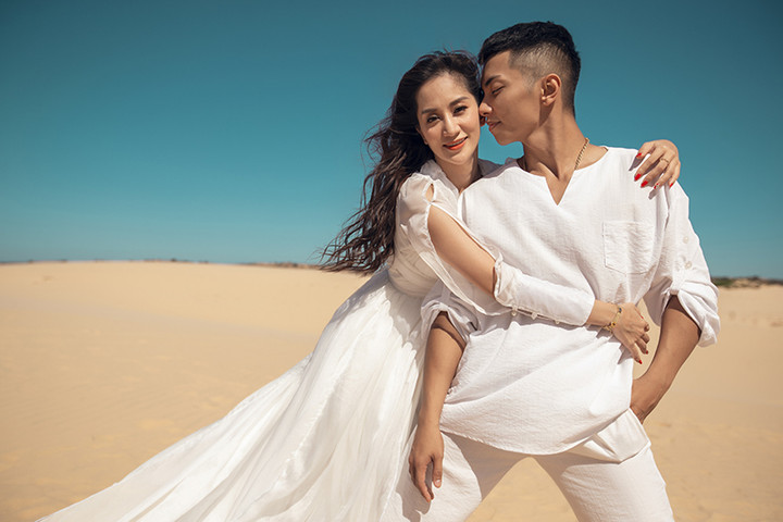 Đám cưới Khánh Thi và Phan Hiển được tổ chức ngày 22/12 - 2