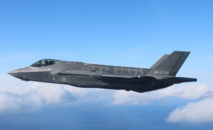 Đối mặt nhiều nguy cơ an ninh, Nhật Bản muốn 'tự lực cánh sinh' quốc phòng - 3