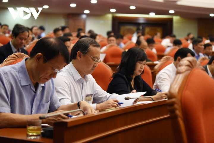 Tổng Bí thư chủ trì hội nghị phát triển vùng Bắc Trung Bộ và duyên hải Trung Bộ - 9