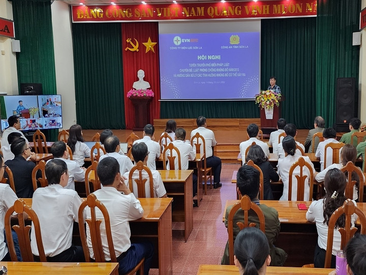 PC Sơn La tổ chức hội nghị tuyên truyền phổ biến pháp luật năm 2022 - 1