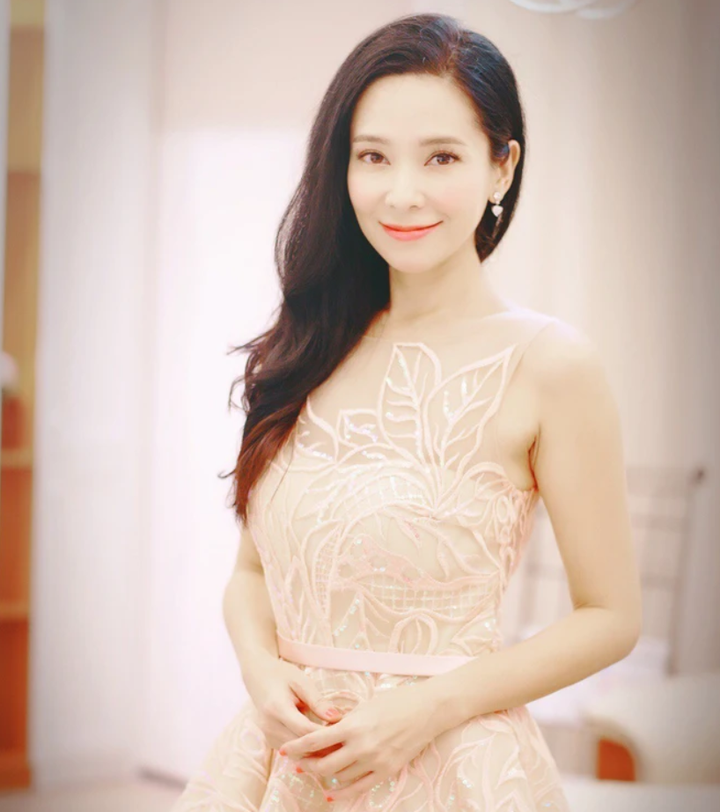 Nàng hậu bị tẩy chay vì làm ‘tiểu tam’, lấy chồng nghèo phải chật vật chạy show - 5