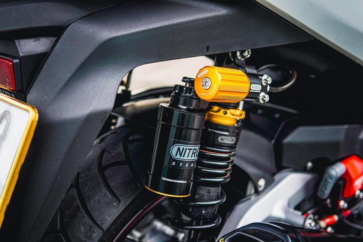 Honda SH 350i với gói độ hơn nửa tỷ đồng - 6