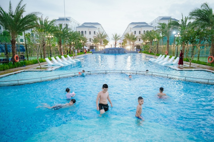 Vừa bàn giao nhà, Vinhomes Ocean Park 2 - The Empire đã rộn ràng lễ hội - 5