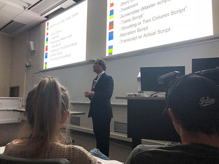 Loạt hành động đáng yêu của thầy cô khiến học trò không bao giờ muốn trốn học - 5