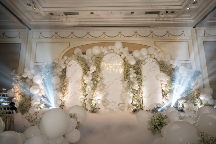 Đám cưới sang trọng của hoa hậu Ngân Anh và chồng MC nổi tiếng - 6